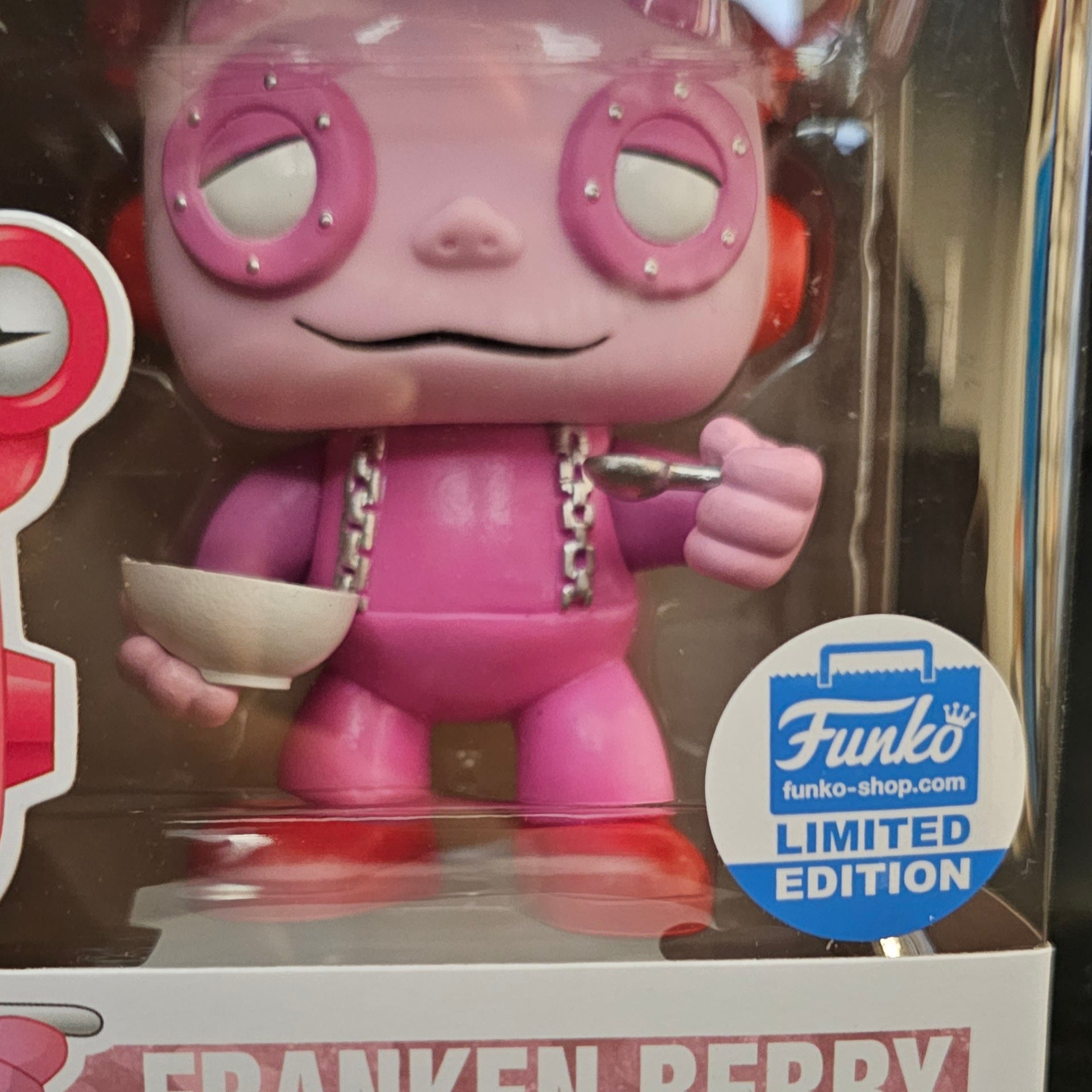Ad Icon Pop! Vinyl Figure General Mills Franken Berry with Cereal Bowl [Funko-Shop] [34] - Fugitive Toys