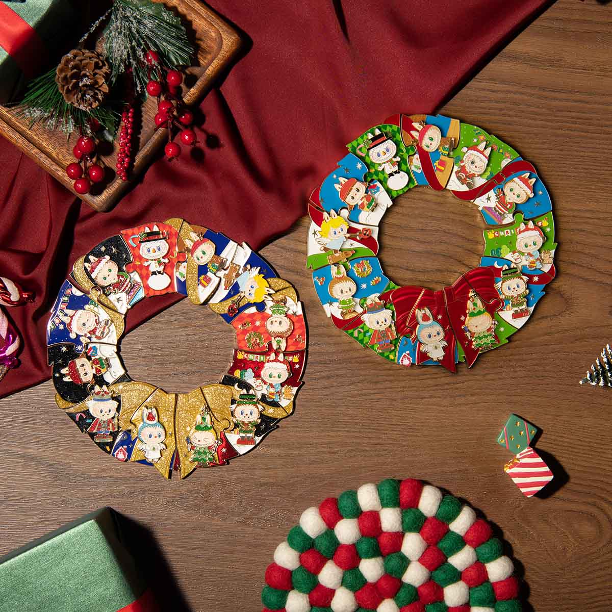 POP MART THE MONSTERS Let's Christmas Series-Fridge Magnet  [1 Blind Box] - Fugitive Toys