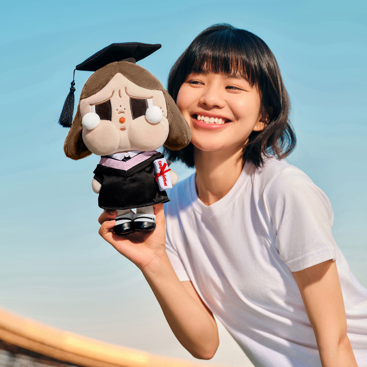 POP MART CRYBABY Sunset Concert Series - Plush Doll - Fugitive Toys