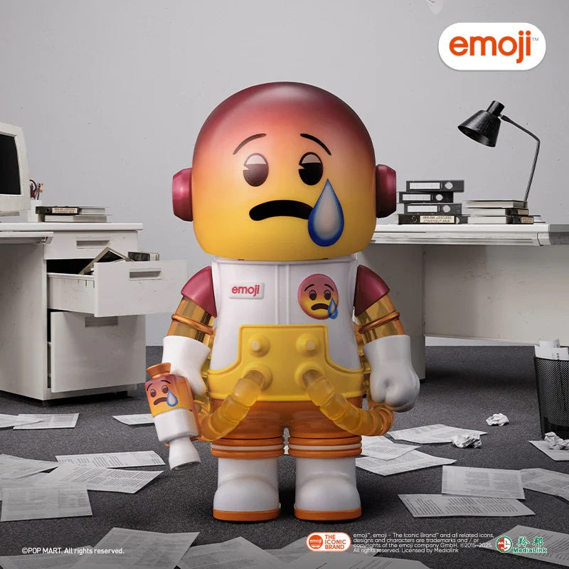 POP MART MEGA SPACE MOLLY 100% × emoji™ Series [1 Blind Box] - Fugitive Toys