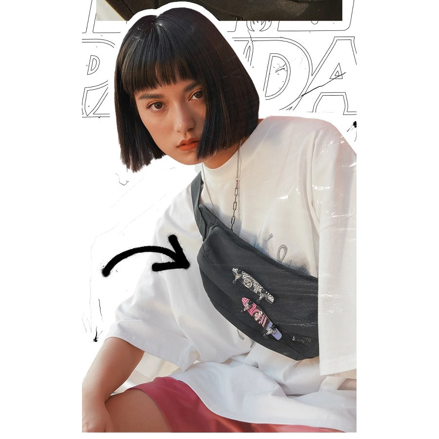 POP MART SKULLPANDA Hypepanda Black Mashup Finger Skateboard Badge - Fugitive Toys