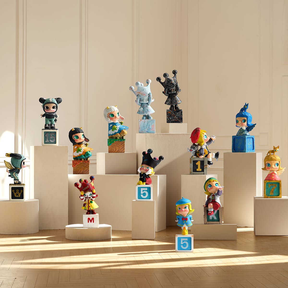 POP MART MOLLY Anniversary Statues Classical Retro 2 Series Figures [1 Blind Box] - Fugitive Toys