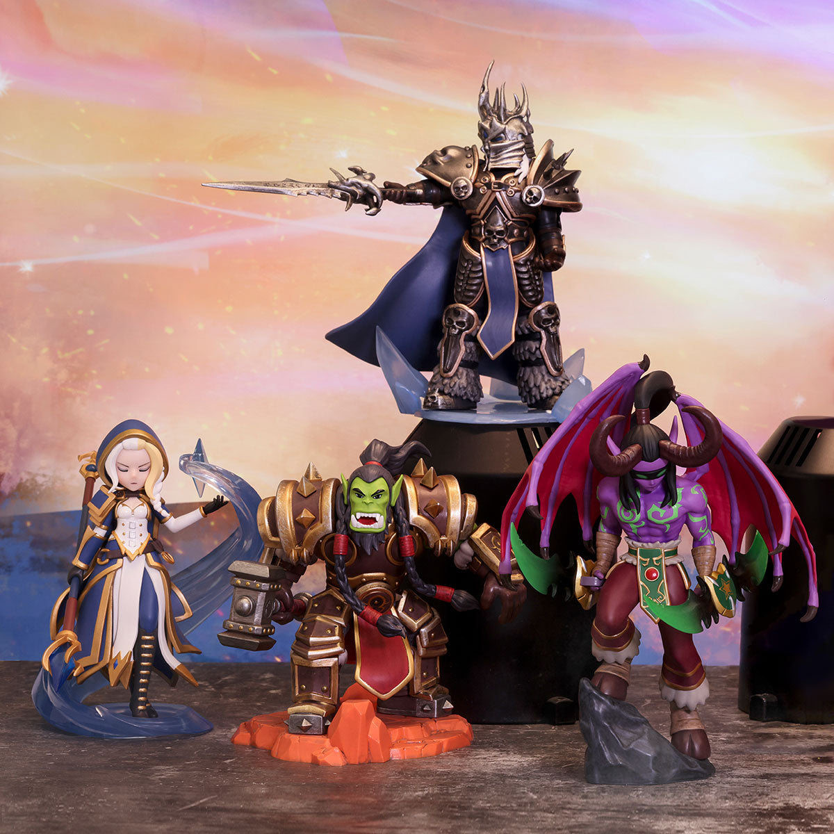 POP MART World of Warcraft Collectible Character Series [1 Blind Box] - Fugitive Toys