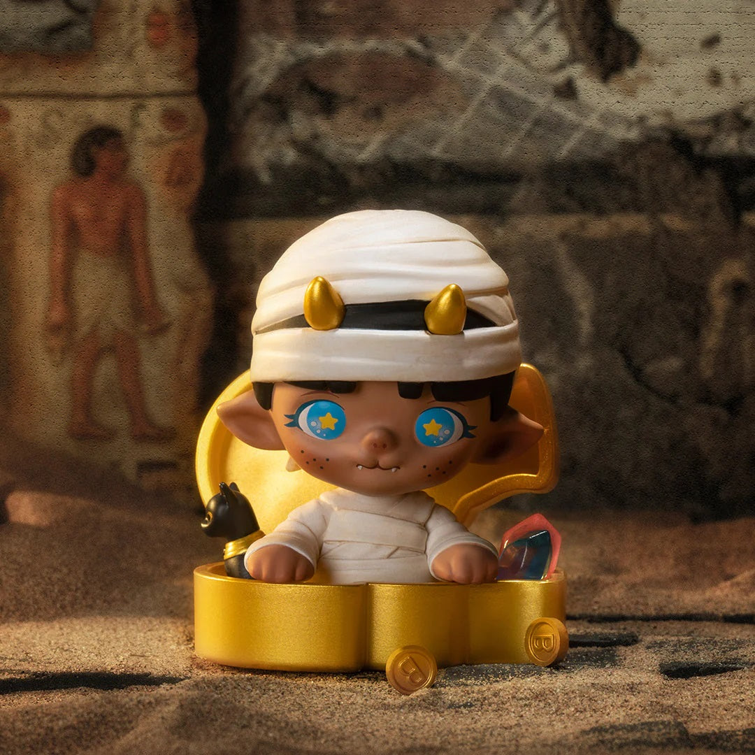 POP MART Zoe Fantastic Museum Series [1 Blind Box] - Fugitive Toys