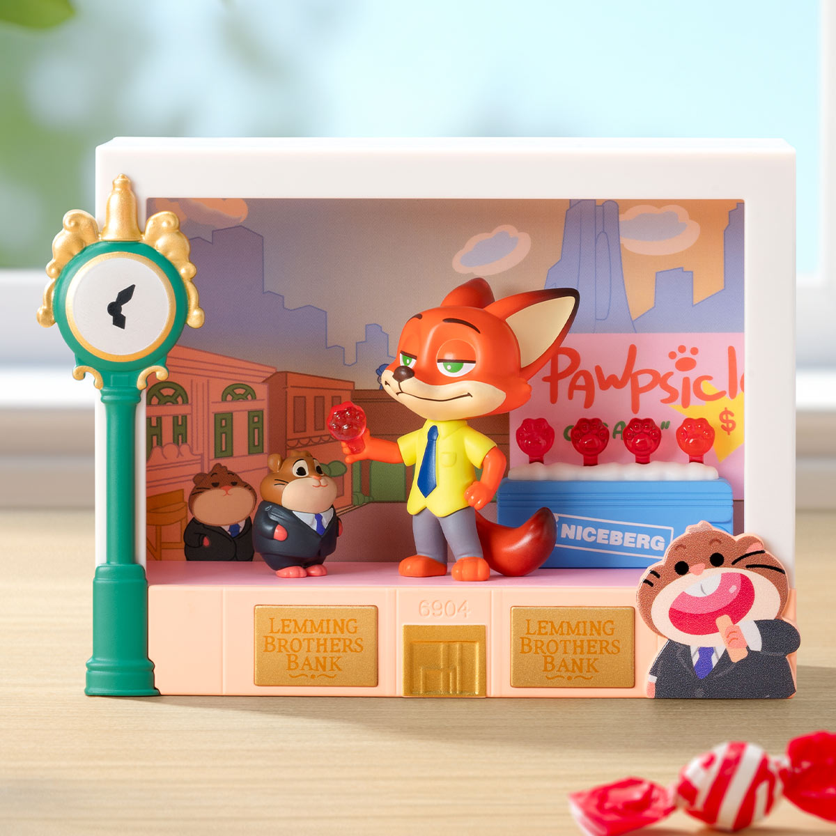 POP MART Zootopia Highlight Moment Series Scene Sets [1 Blind Box] - Fugitive Toys