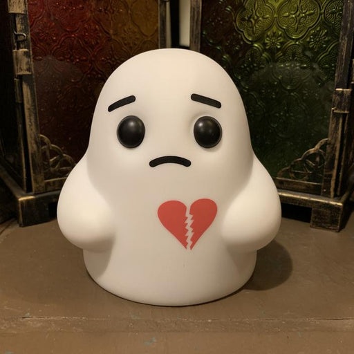 Tiny Ghost Vinyl Figure [Heartbroken] - Fugitive Toys